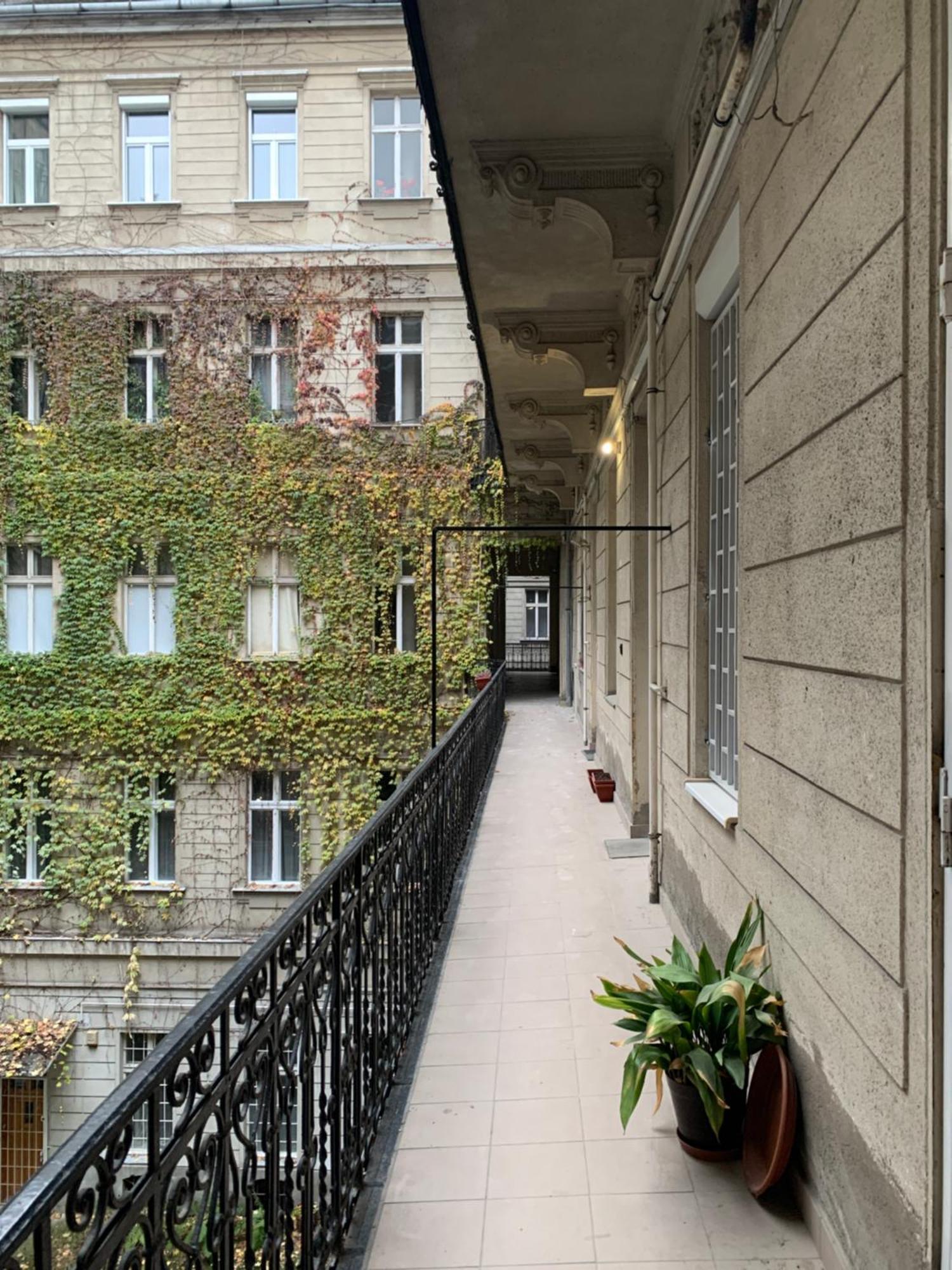 Ambassador Apartment Budapest Exterior foto
